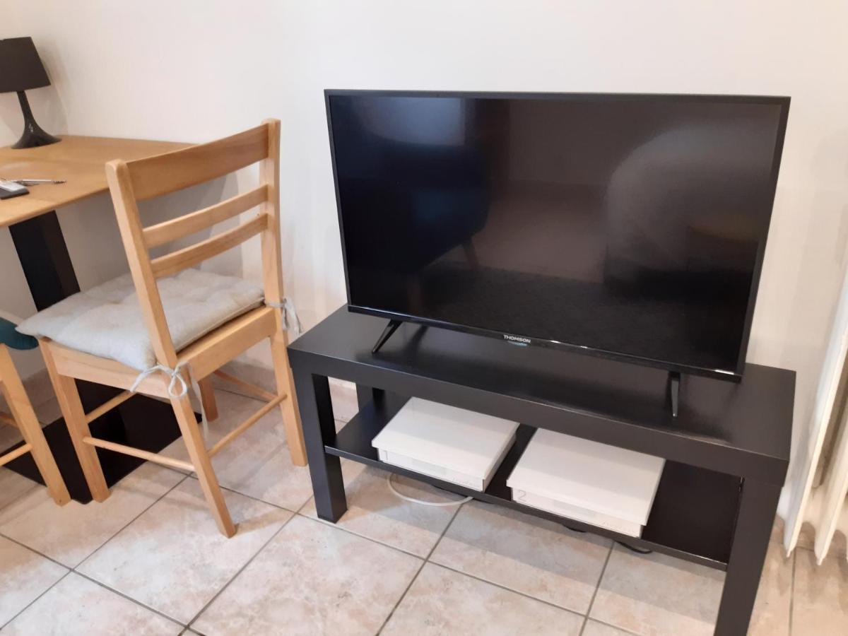 Appartement Aad1 Clamart 200 M Du Tramway T6 St Pave Blc Avec Cuisine Separee Exteriér fotografie